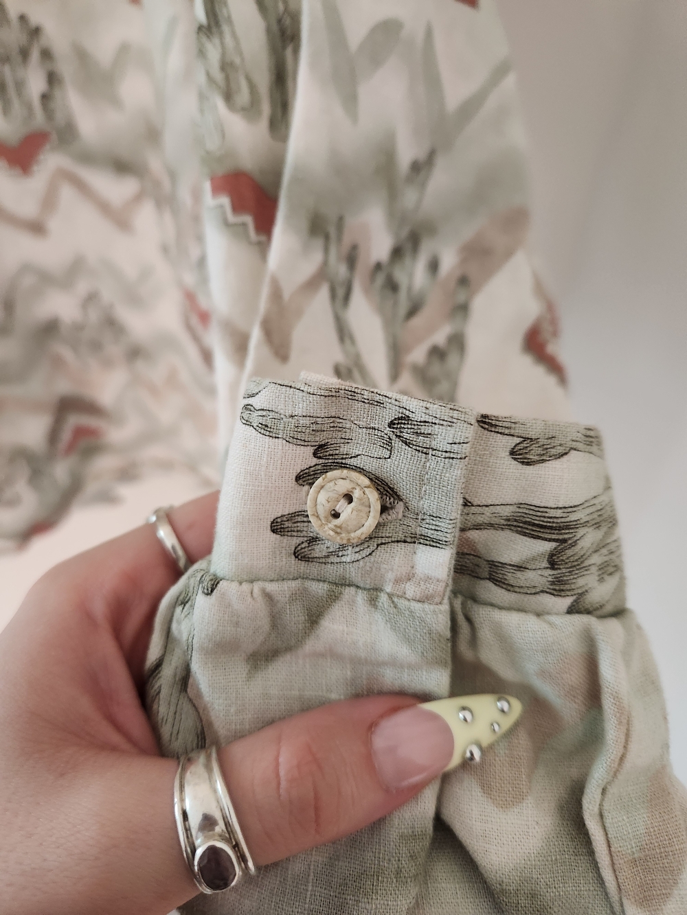 Vintage Cacti Western Womens Button Down - Picture 7 of 7